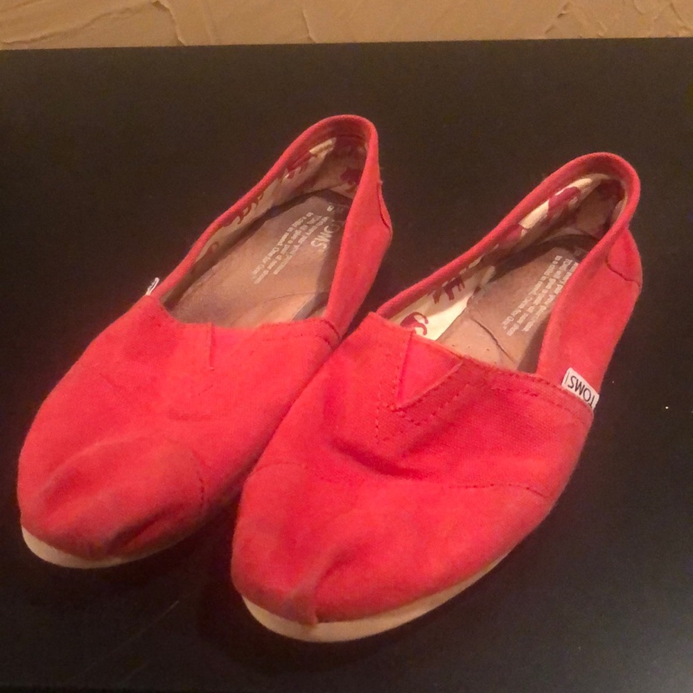 Red Toms